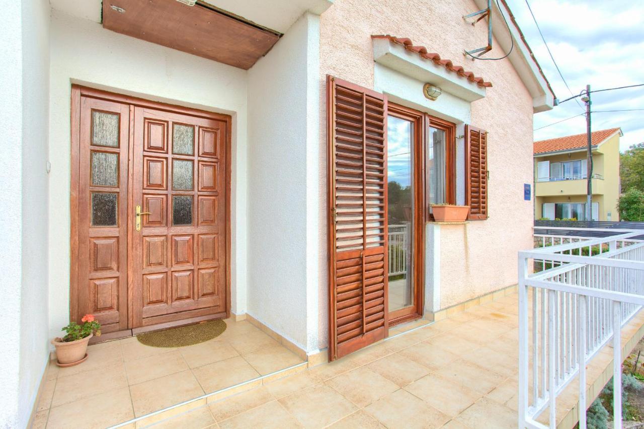 Rasopasno Apartment With Terrace And Private Parking Extérieur photo