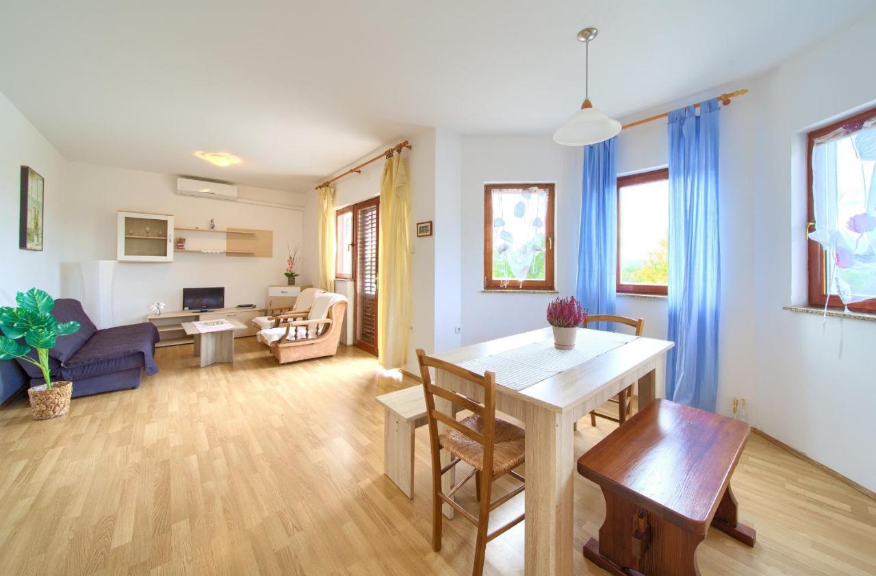Rasopasno Apartment With Terrace And Private Parking Extérieur photo