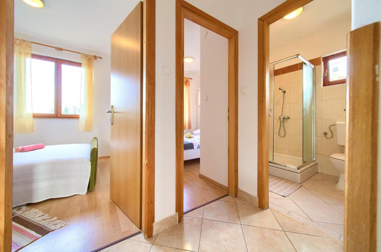Rasopasno Apartment With Terrace And Private Parking Extérieur photo